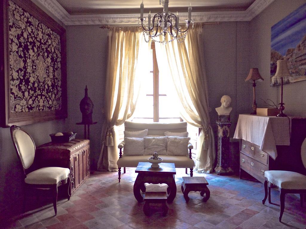 Olmitos 3 Boutique, Casa-palacio